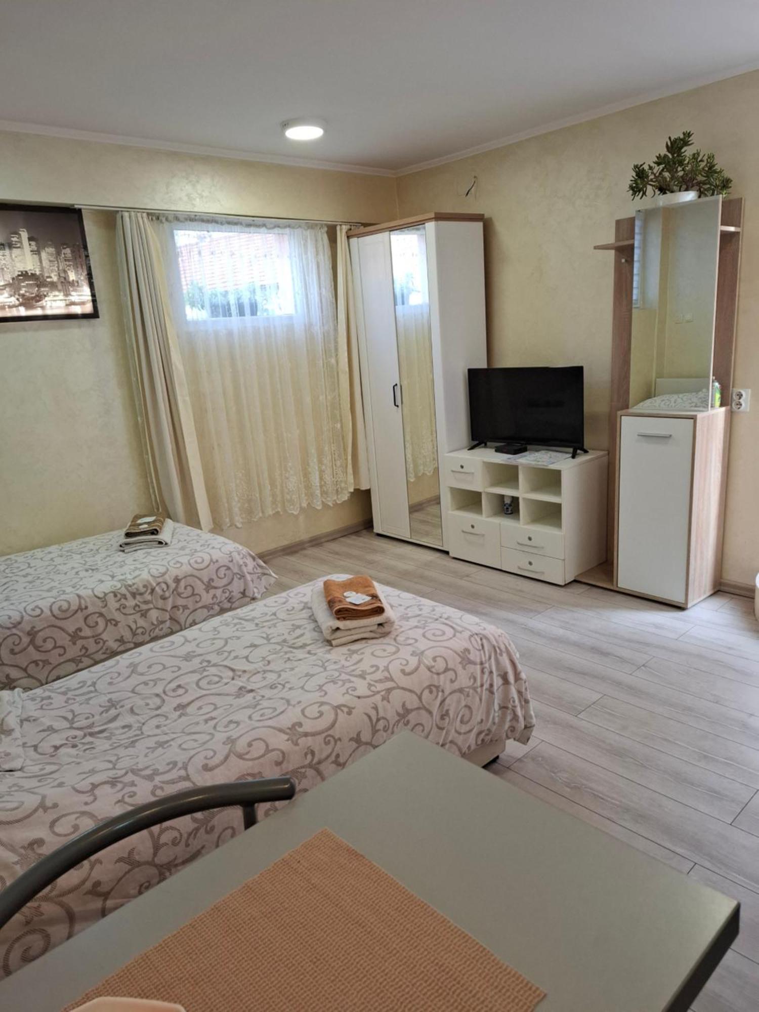 Apartment Sleep'N Drive Belgrade Exterior photo